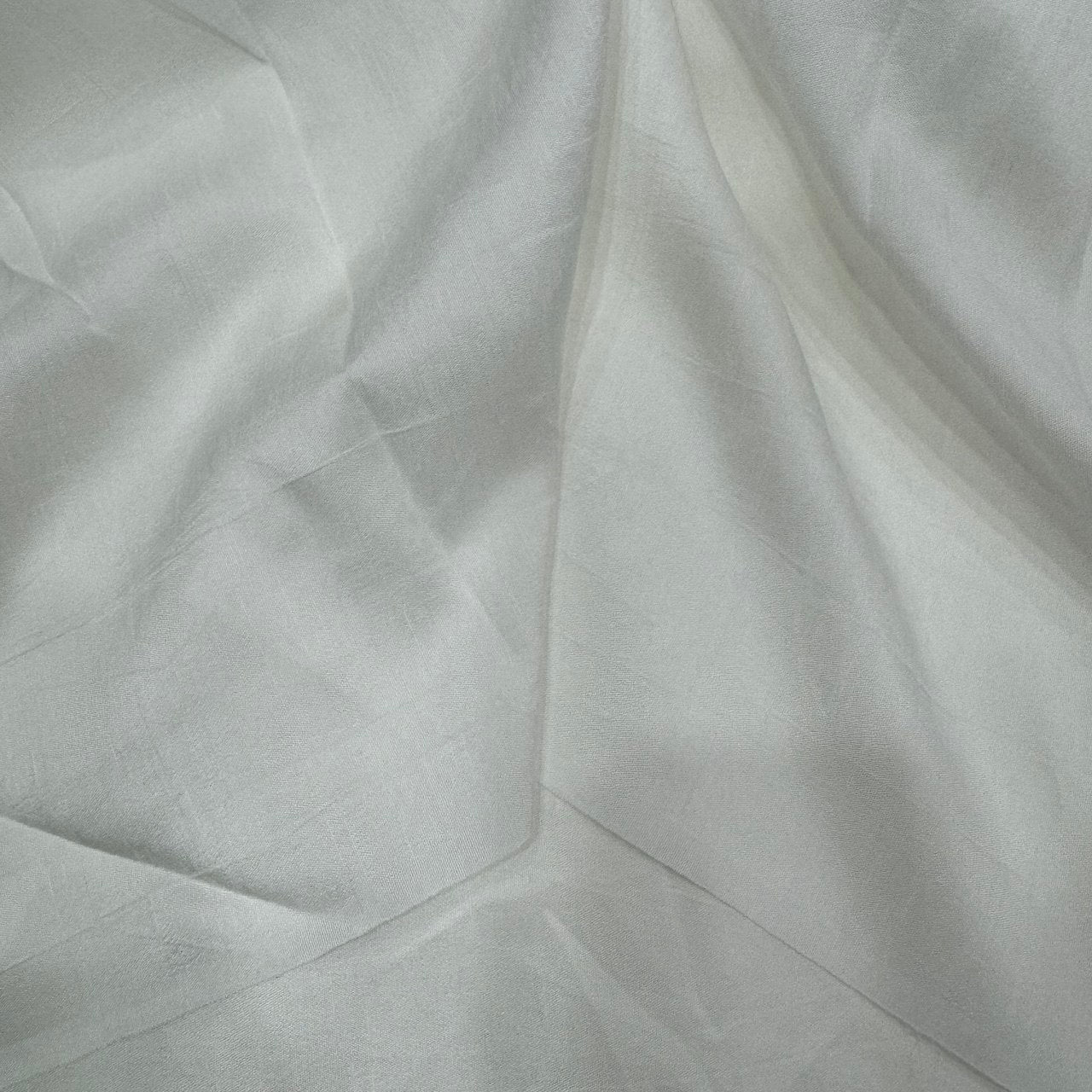 White Dyeable Plain Flat Raw Silk Fabric