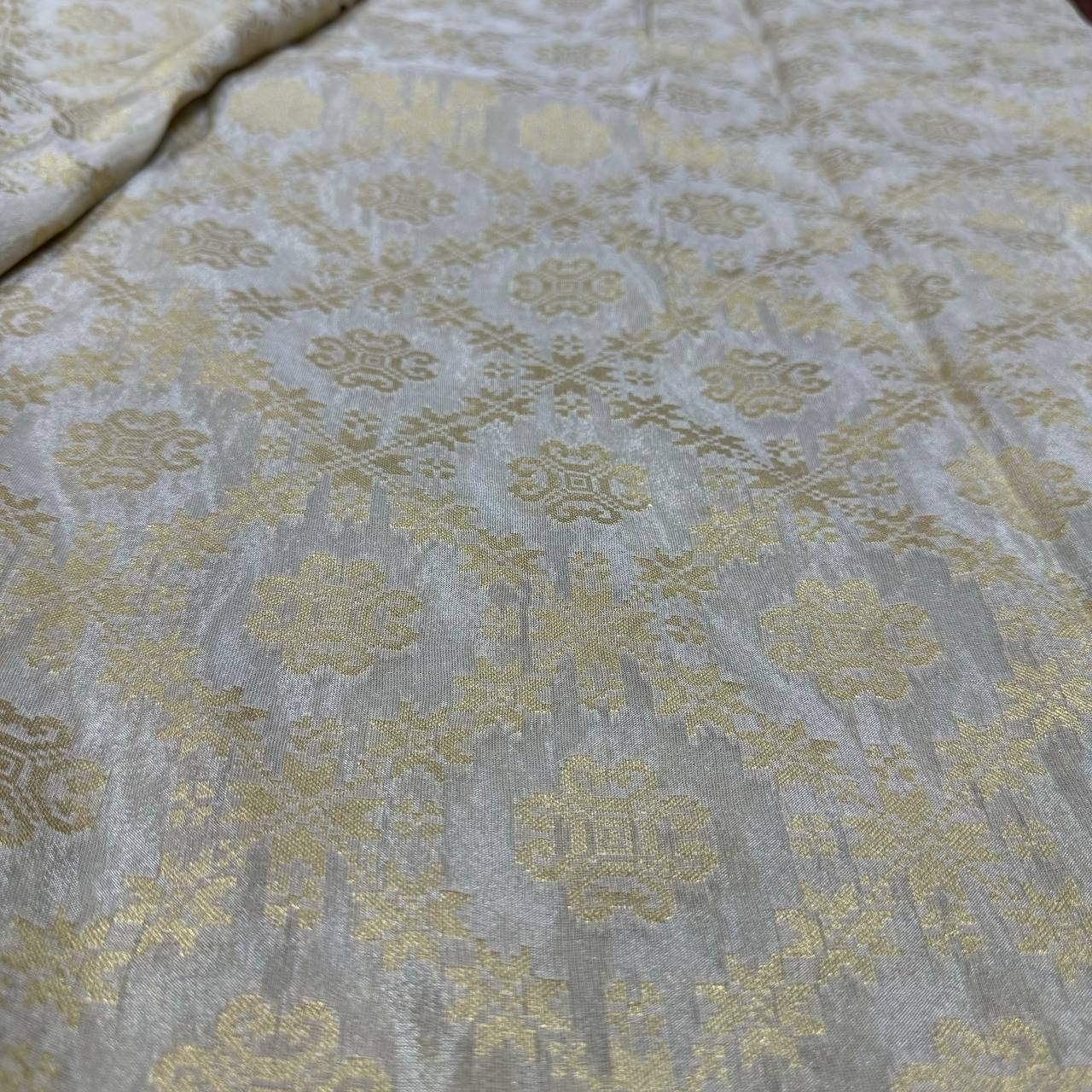 White & Gold Geometric Dyeable Zari Banarasi Viscose Gold Tissue Silk Fabric