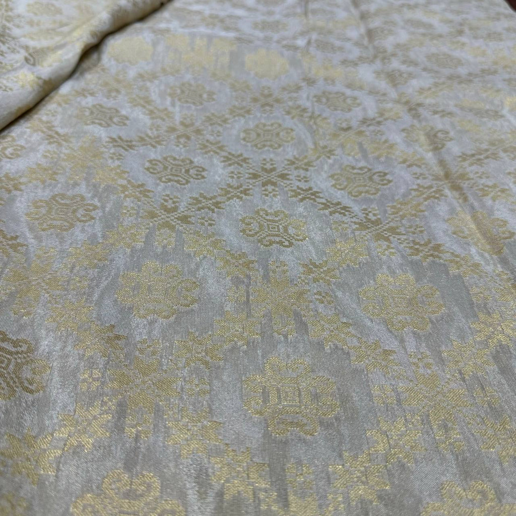 White & Gold Geometric Dyeable Zari Banarasi Viscose Gold Tissue Silk Fabric