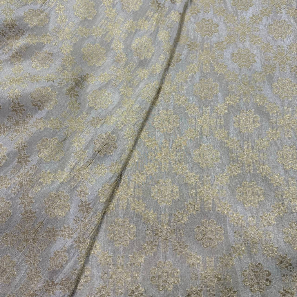 White & Gold Geometric Dyeable Zari Banarasi Viscose Gold Tissue Silk Fabric